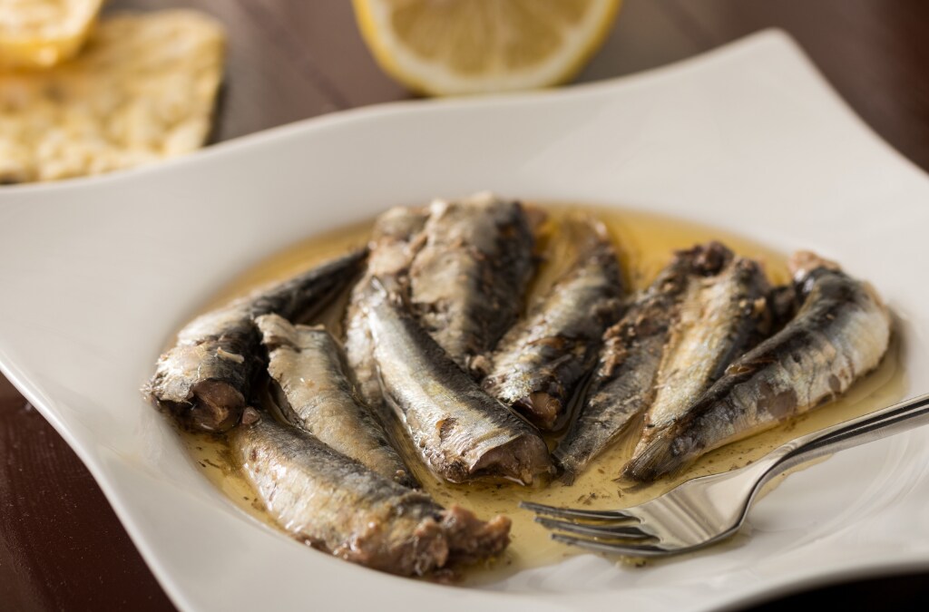 Sardinas marinadas con ajo