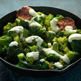 receta ensalada de brócoli con yogur y limón