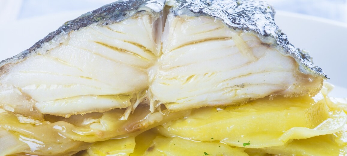 receta merluza al horno con aliño de guindilla y limón
