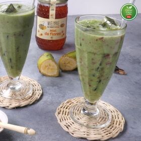 receta smoothie de uva, plátano y espinacas