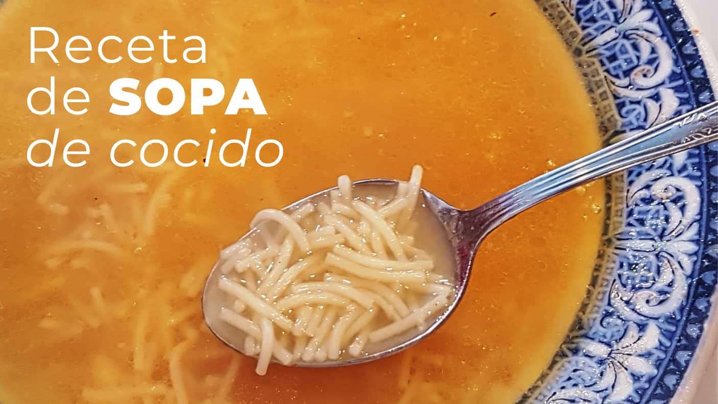 Sopa de fideos con caldo de cocido