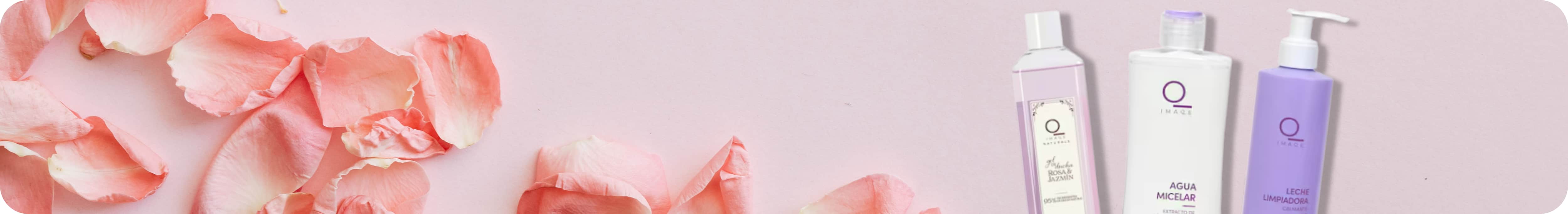 Septiembre es el mes para mimar tu piel después de los estragos del sol y el mar. Esta rutina reparadora de IMAQE te ofrece un trío esencial: nuestro Gel de Ducha Hidratante de Rosa y Jazmín para suavizar el cuerpo, nuestra refrescante Agua Micelar para limpiar suavemente el rostro, y nuestra nutritiva Leche Limpiadora para hidratar en profundidad. Recupera tu piel con el poder de los pétalos de rosa y combate la sequedad post-vacacional. Septiembre es el mes para mimar tu piel después de los estragos del sol y el mar. Esta rutina reparadora de IMAQE te ofrece un trío esencial: nuestro Gel de Ducha Hidratante de Rosa y Jazmín para suavizar el cuerpo, nuestra refrescante Agua Micelar para limpiar suavemente el rostro, y nuestra nutritiva Leche Limpiadora para hidratar en profundidad. Recupera tu piel con el poder de los pétalos de rosa y combate la sequedad post-vacacional.