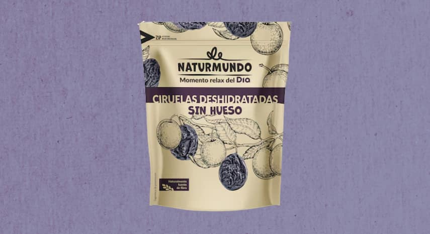 Paquete de Ciruelas Deshidratadas Sin Hueso Naturmundo de Dia (200 g). Fruta desecada con un alto contenido de fibra alimentaria (6,5 g por cada 100 g), idónea para regular el tránsito intestinal de manera natural o como snack dulce y saludable